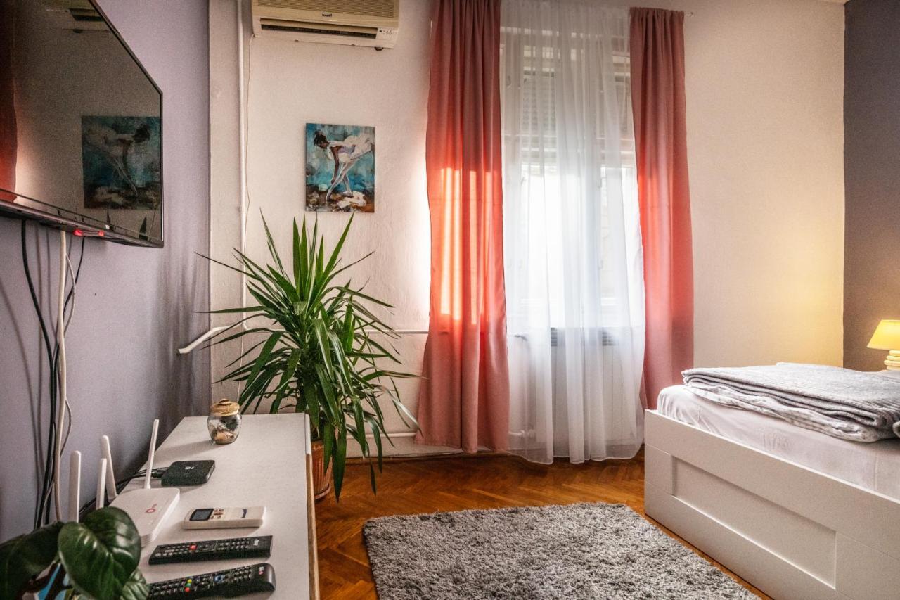 Neimar Apartment With Great Wi-Fi And Free Parking Belgrade Luaran gambar
